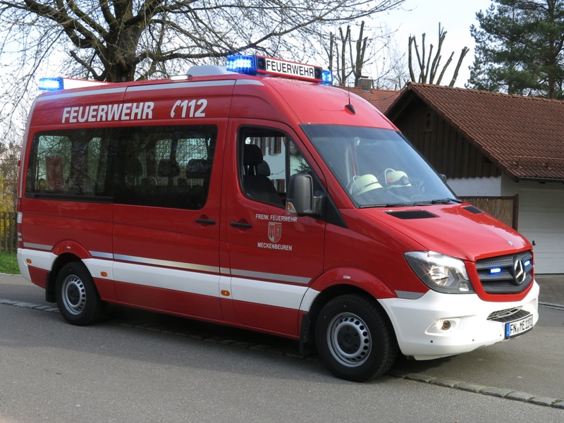 Mannschaftstransportwagen – Ansicht 1